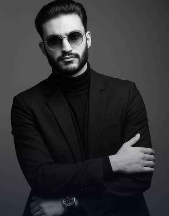 Monochromatic minimal elegant