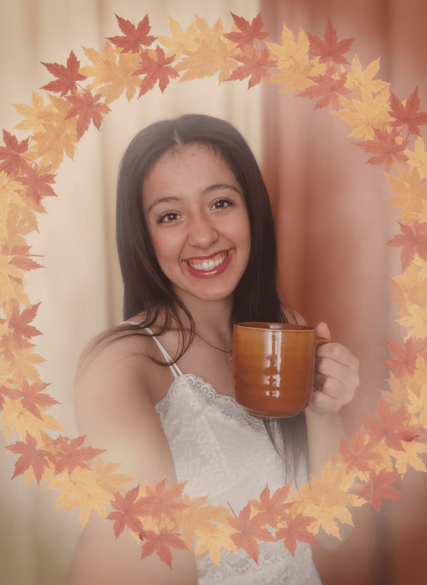 Chica con taza 