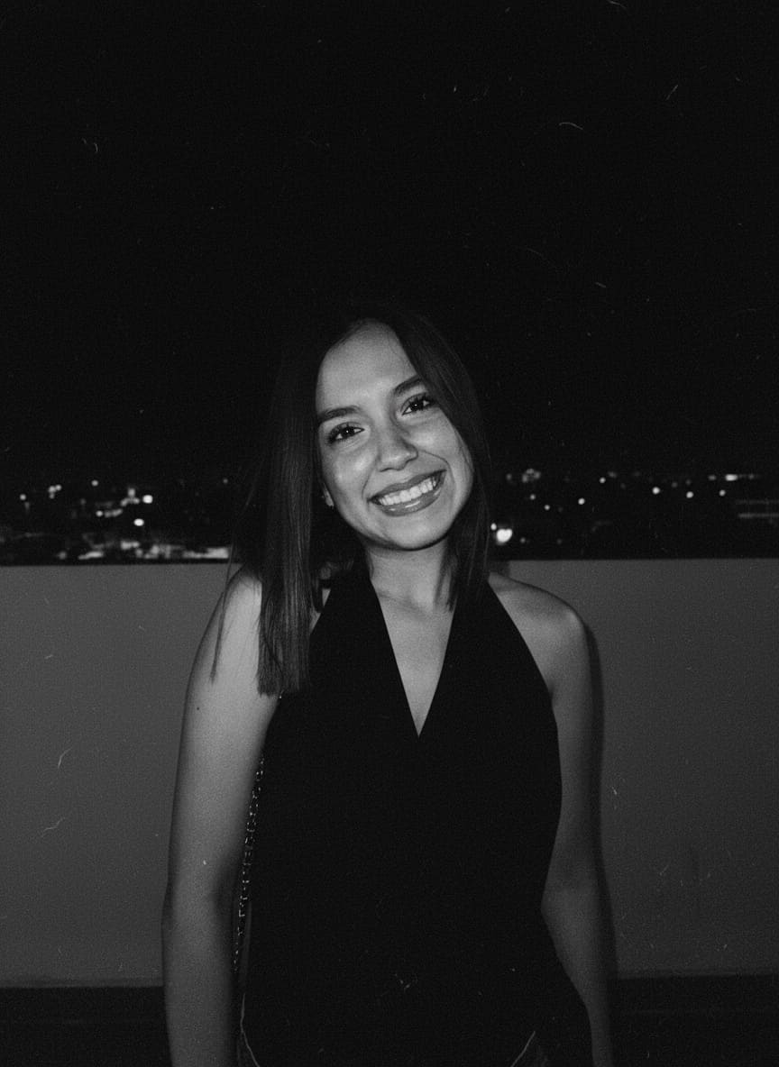 Arte Conceptual en Blanco y Negro Camila Cueto